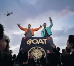 Album33 T 30 CM Goat