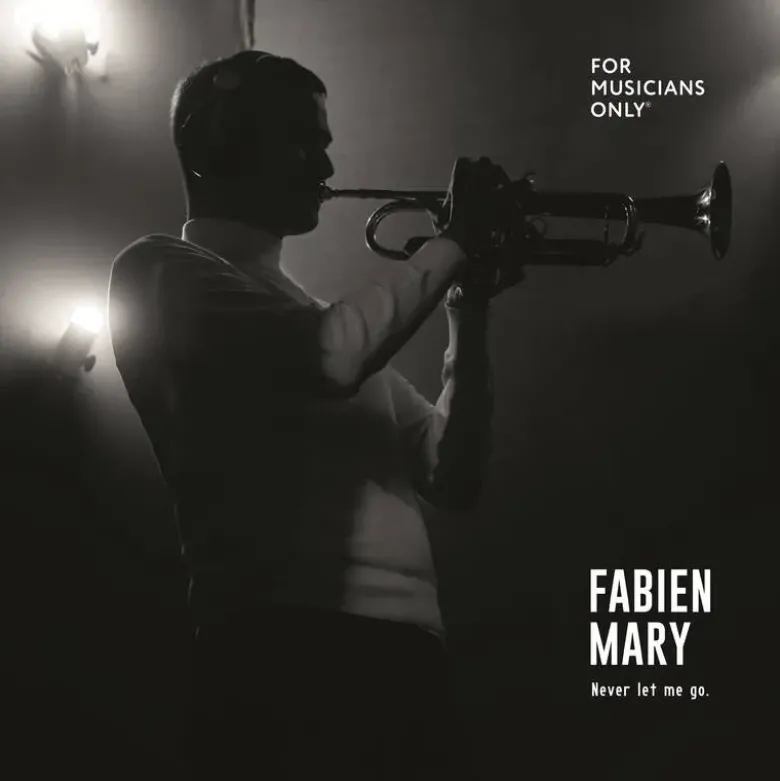 Album33 T 25 CM Never let me go