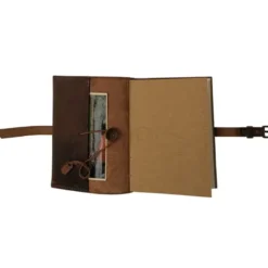 Carnet Enki 13x18cm env. - couv. cuir gras épais. 200 pages