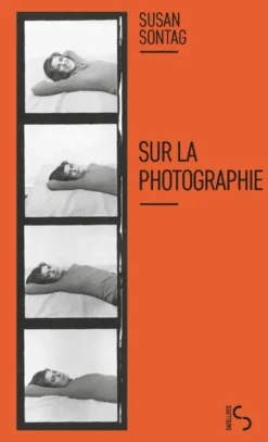 Sur la photographie