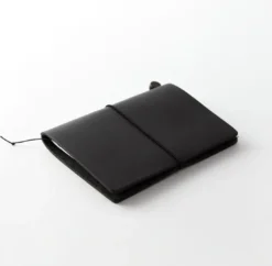 TRAVELER's Notebook Passeport Noir